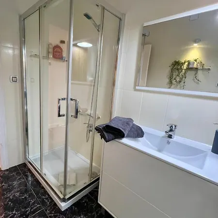 Tantin Center * Santander